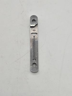 Juki 761 Пластина игольная B2402-761-000